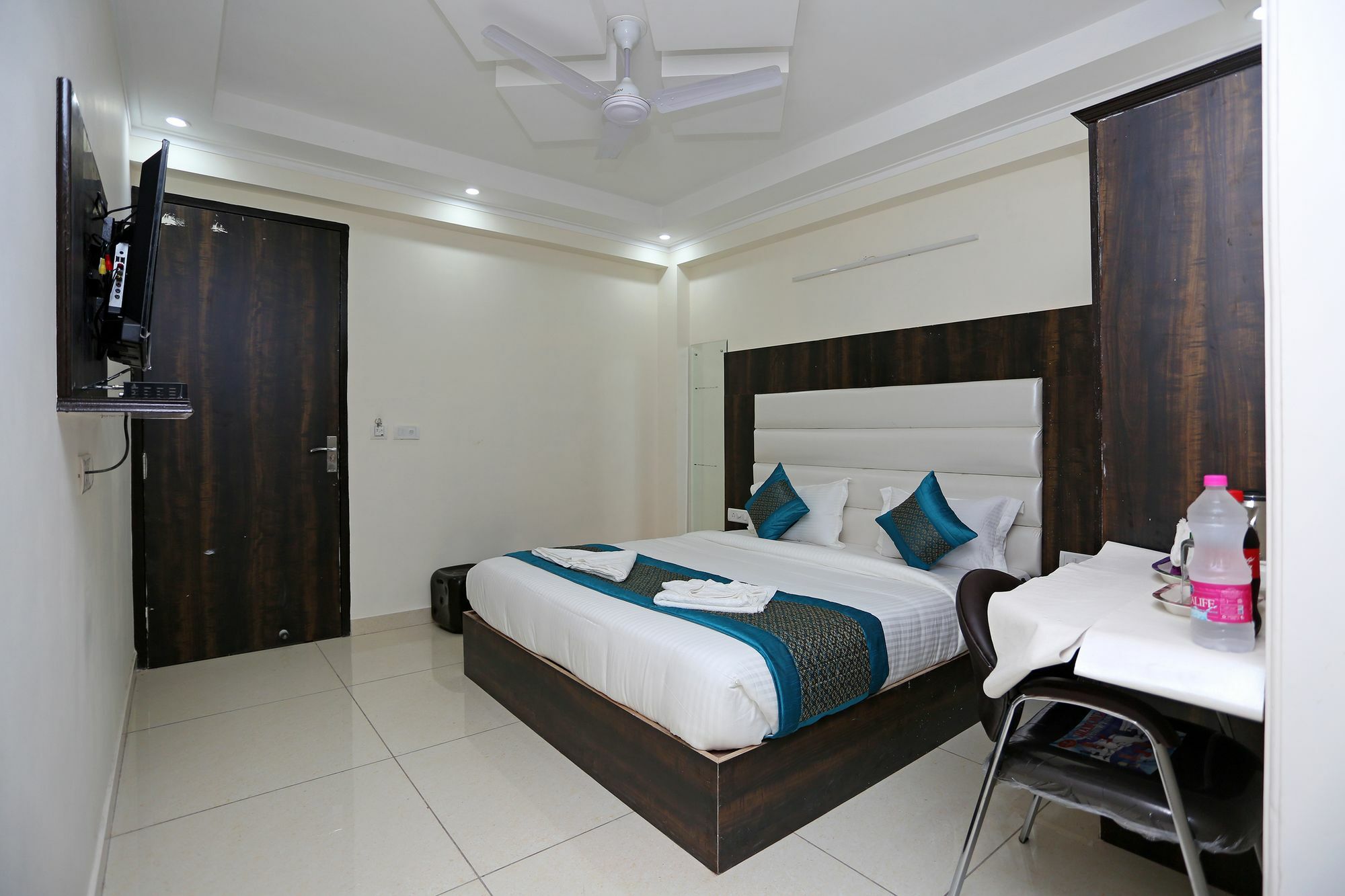 Hotel Aero Stay Nowe Delhi Zewnętrze zdjęcie