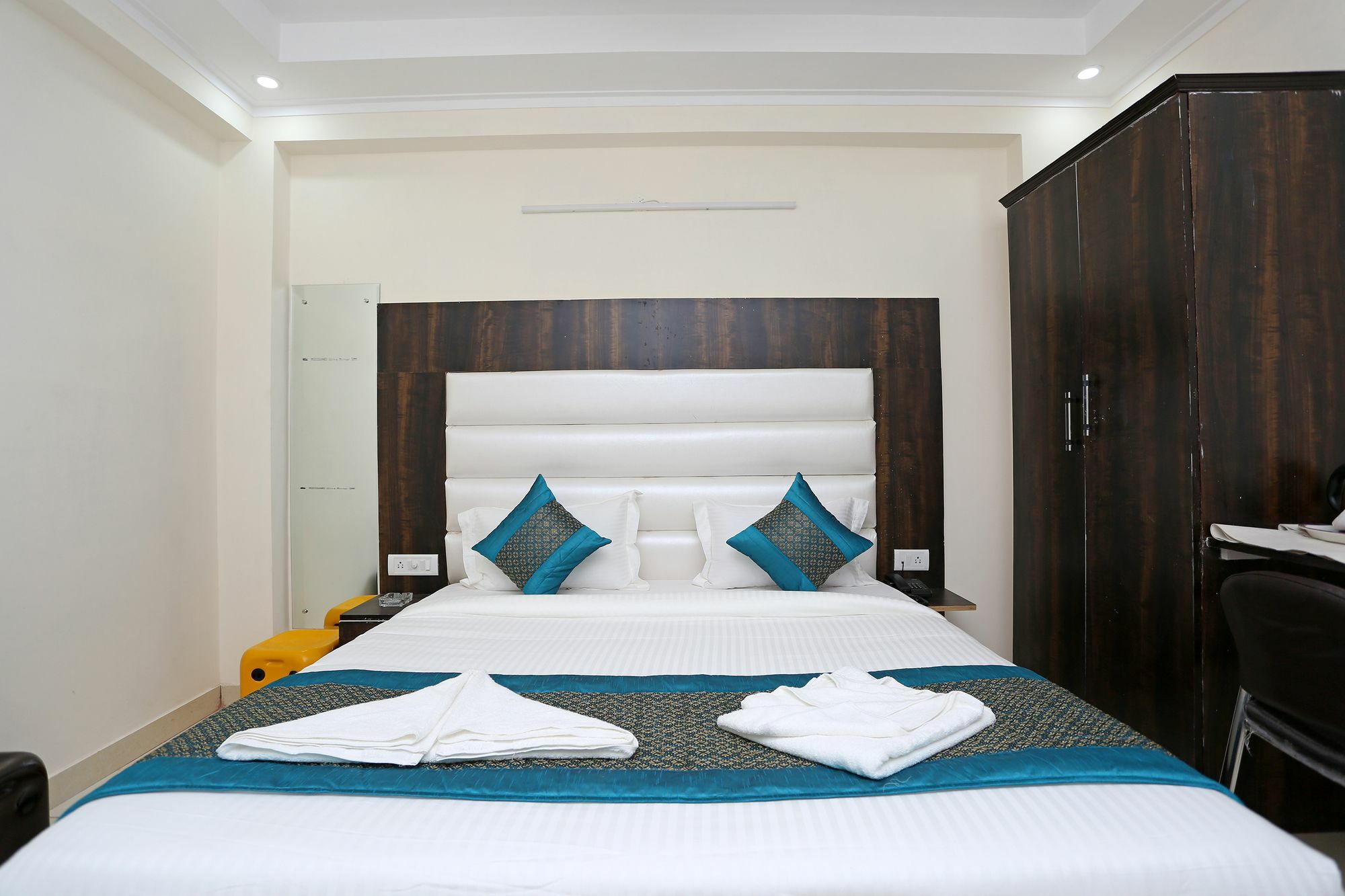 Hotel Aero Stay Nowe Delhi Zewnętrze zdjęcie